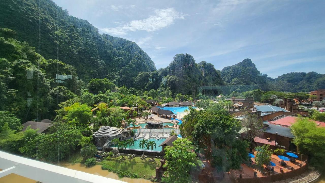 De Hotspring 6 Pax Suite @ Sunway Onsen Ипох Экстерьер фото